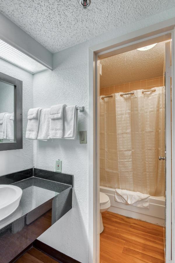 Oyo Hotel Jackson Fairgrounds I-55 المظهر الخارجي الصورة